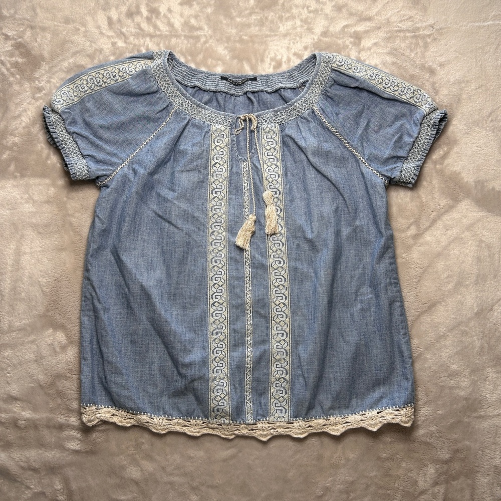 Lucky Brand Embroidered Chambray Shirt Size L Tassel Blue Peasant Boho Festival